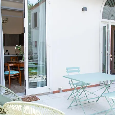 Interno Estense 753 Ferrara